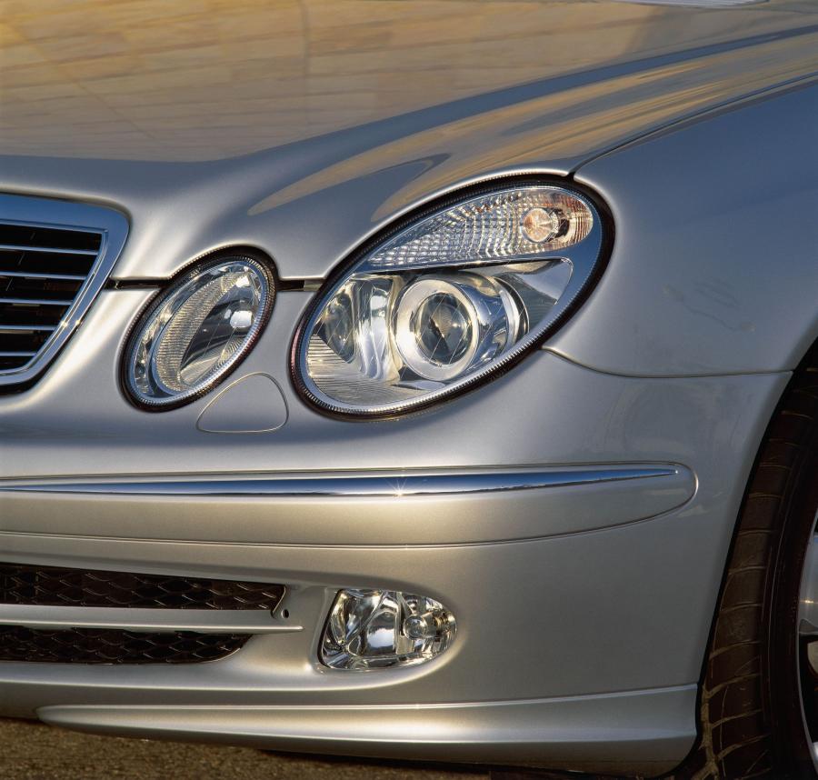  Mercedes-Benz E-Class 2002 года  (фото 166 из 448)